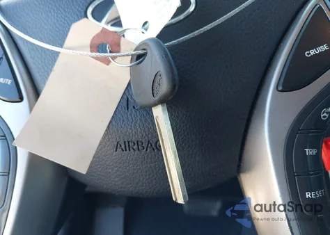 2013 Hyundai Elantra Gt from USA, damaged, VIN KMHD35LE2DU103024